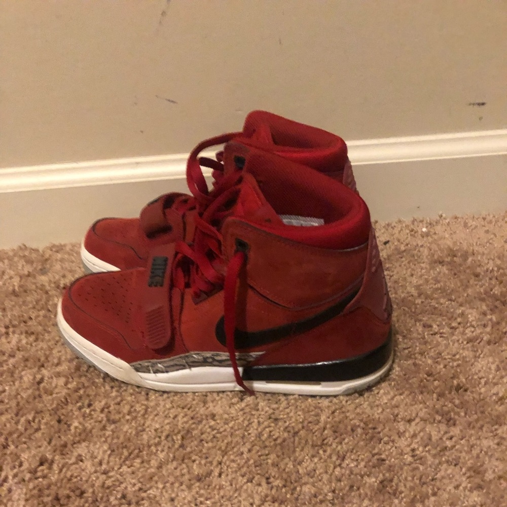Nike Air Jordan Legacy boys shoes size 5.5